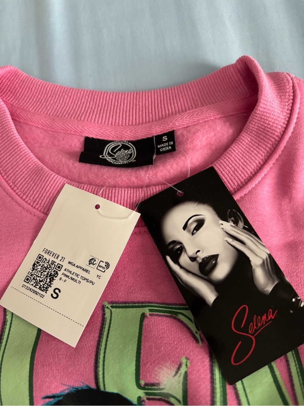 Forever 21 Pink Selena Graphic Crewneck Sweatshirt